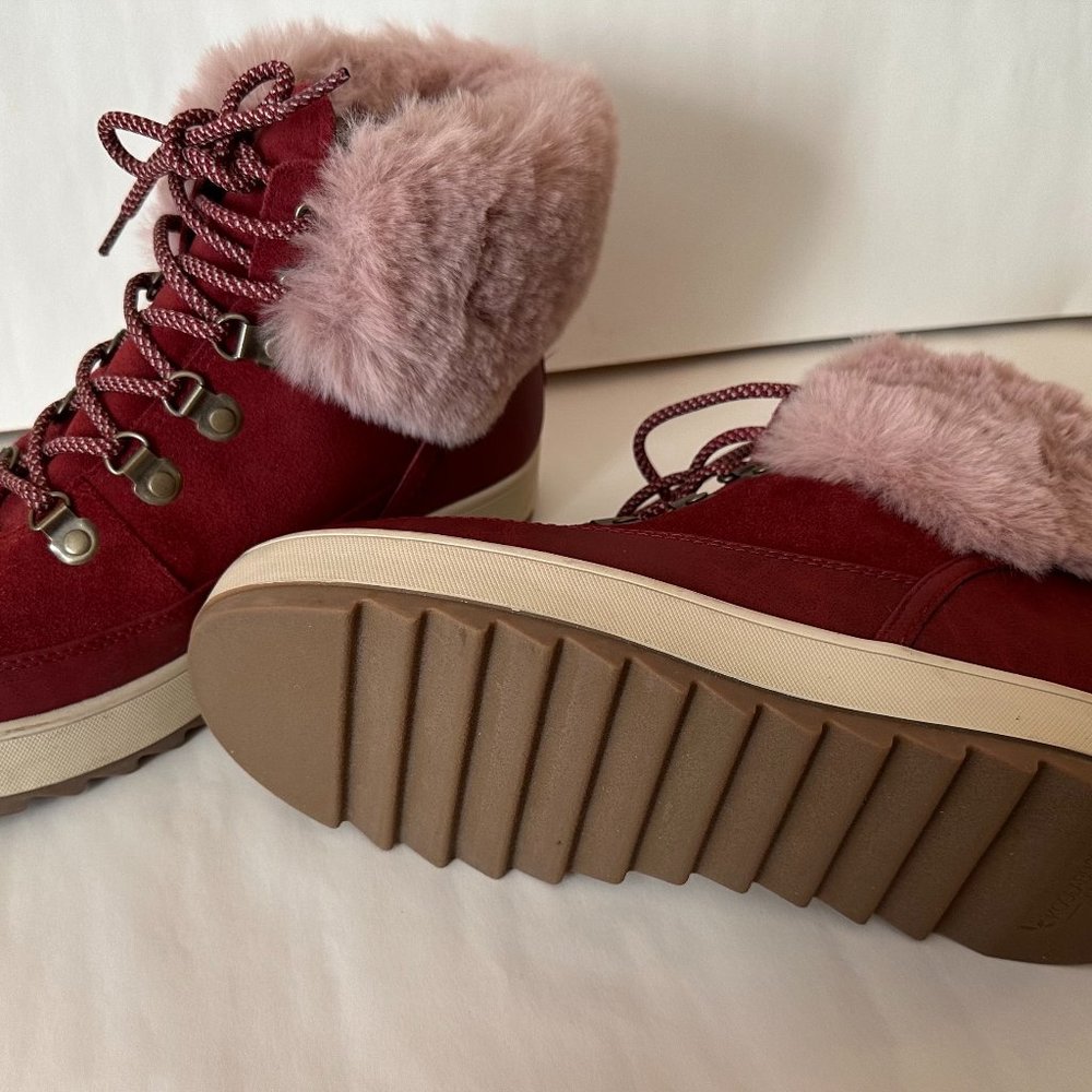 KOOLABURRA by UGG Women’s lace up Boots